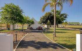 Nassau Guest Farm